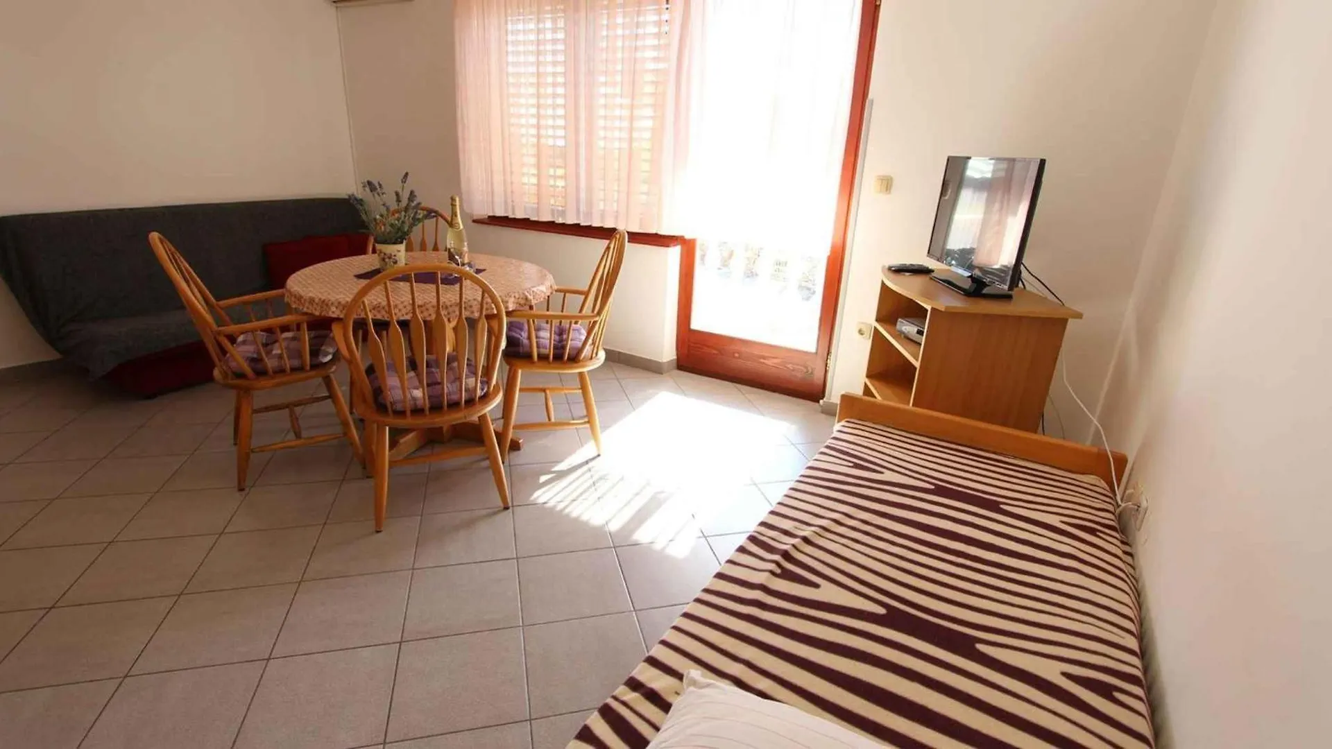 Apartments In Milcetici - Insel Krk 53301 مالينسكا