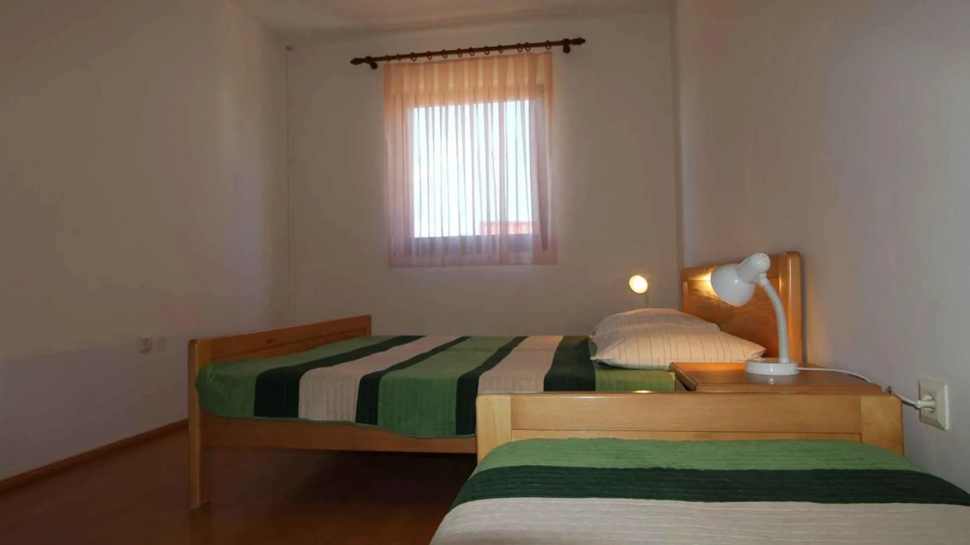 Apartments In Milcetici - Insel Krk 53301 말린스카